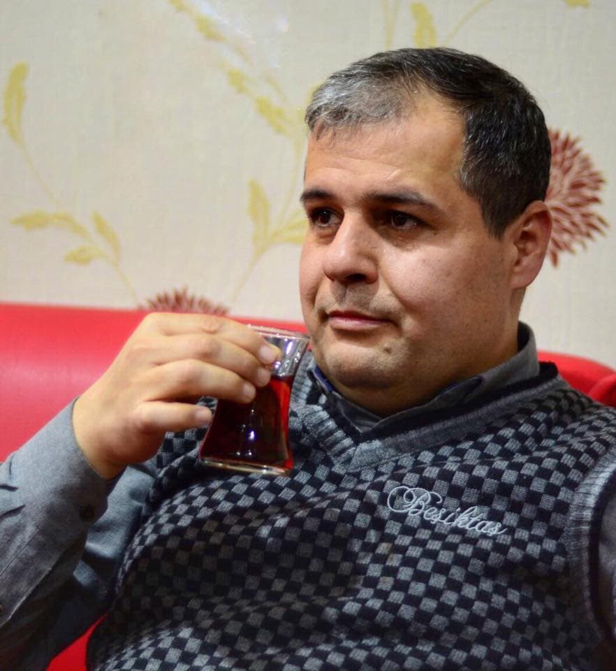 Siyah-beyaz çay